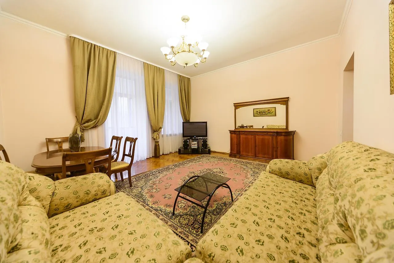Apartment Красивая 3Х Комнатная На Майдане Ukraine